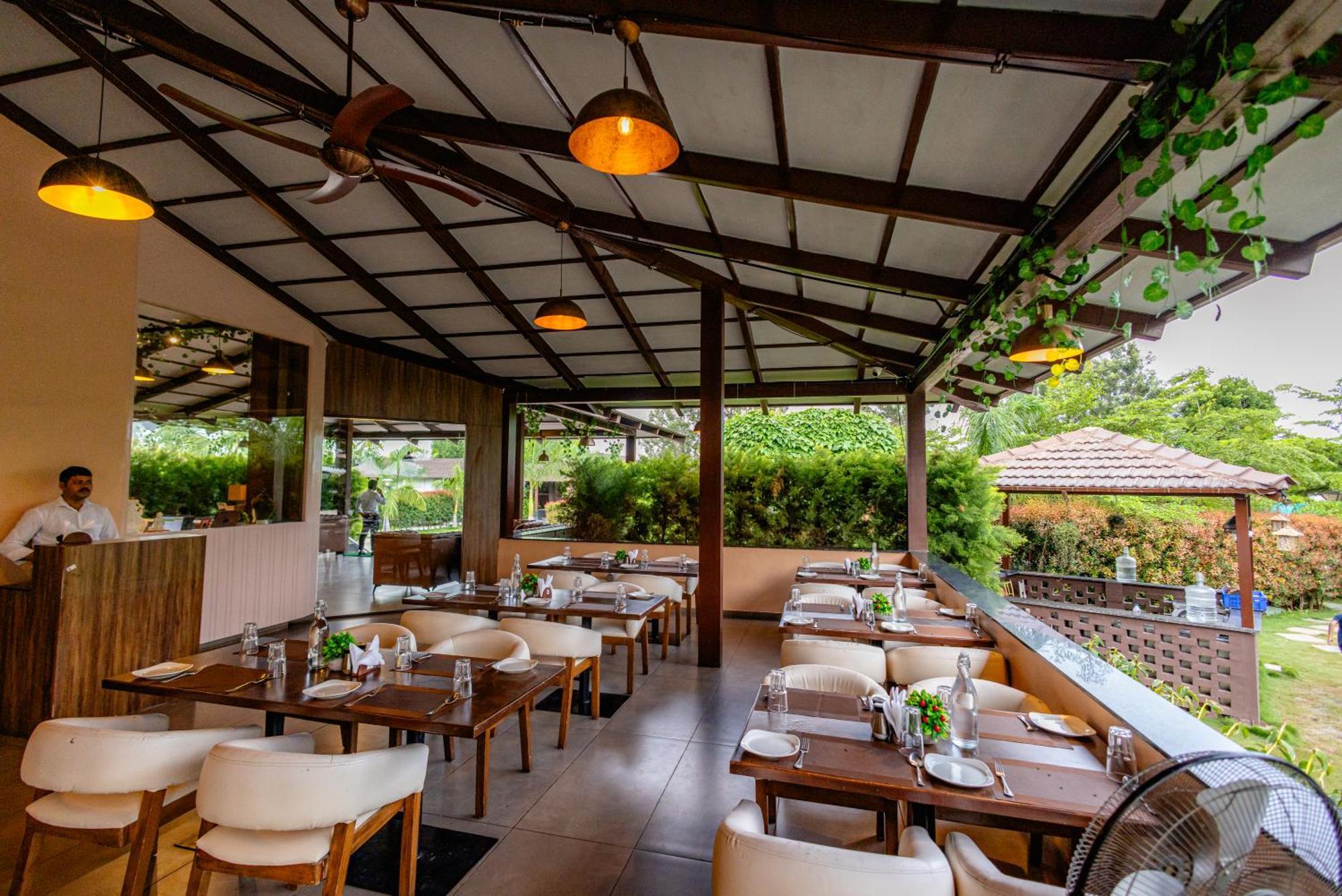 Veerdency Luxury Resort Devanahalli Kültér fotó